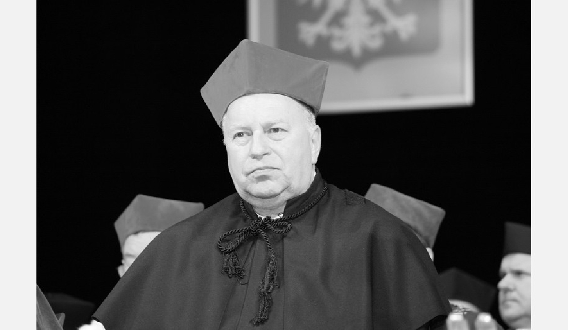 Professor Jerzy Stuhr has passed away